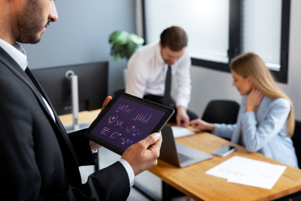 Navigating the New Frontier: AML Compliance Technology for UAE Businesses